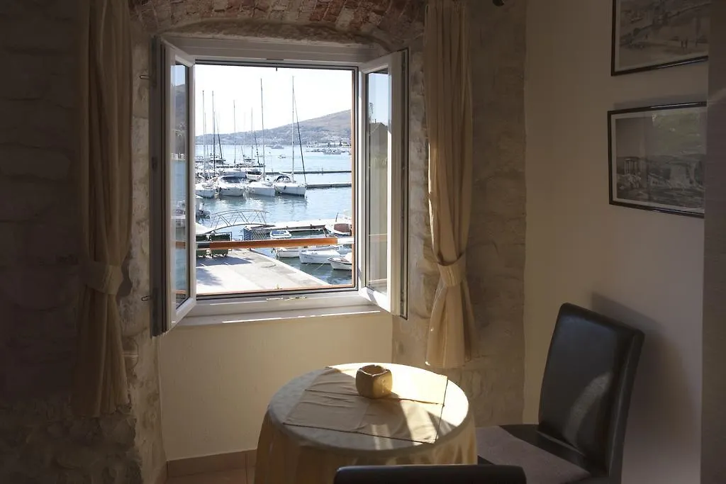 Apartments Riva Trogir